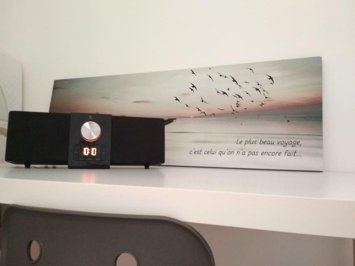 Appart Calme & Moderne Au Coeur De La Ville + Wifi La Rochelle  Kültér fotó
